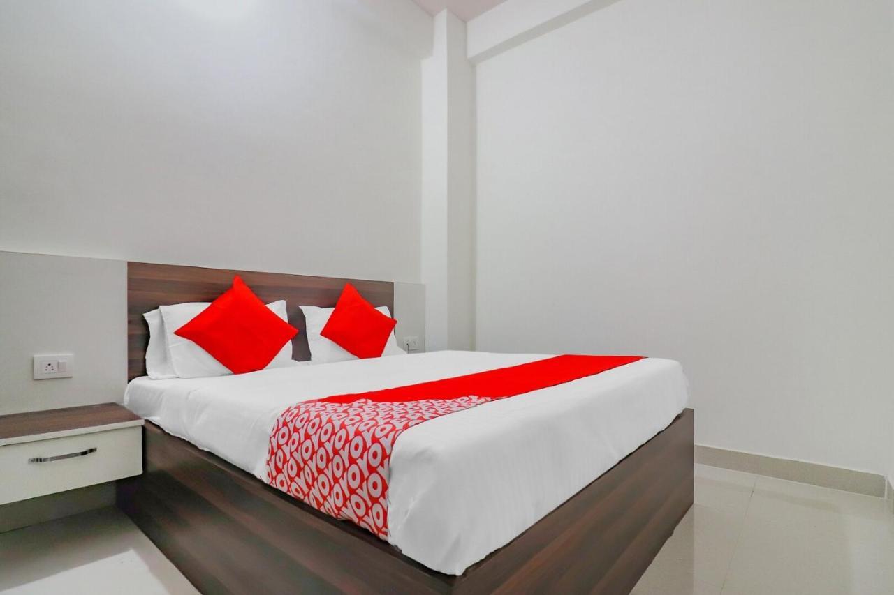 Rajlakshmi Guest House Матхура Екстер'єр фото