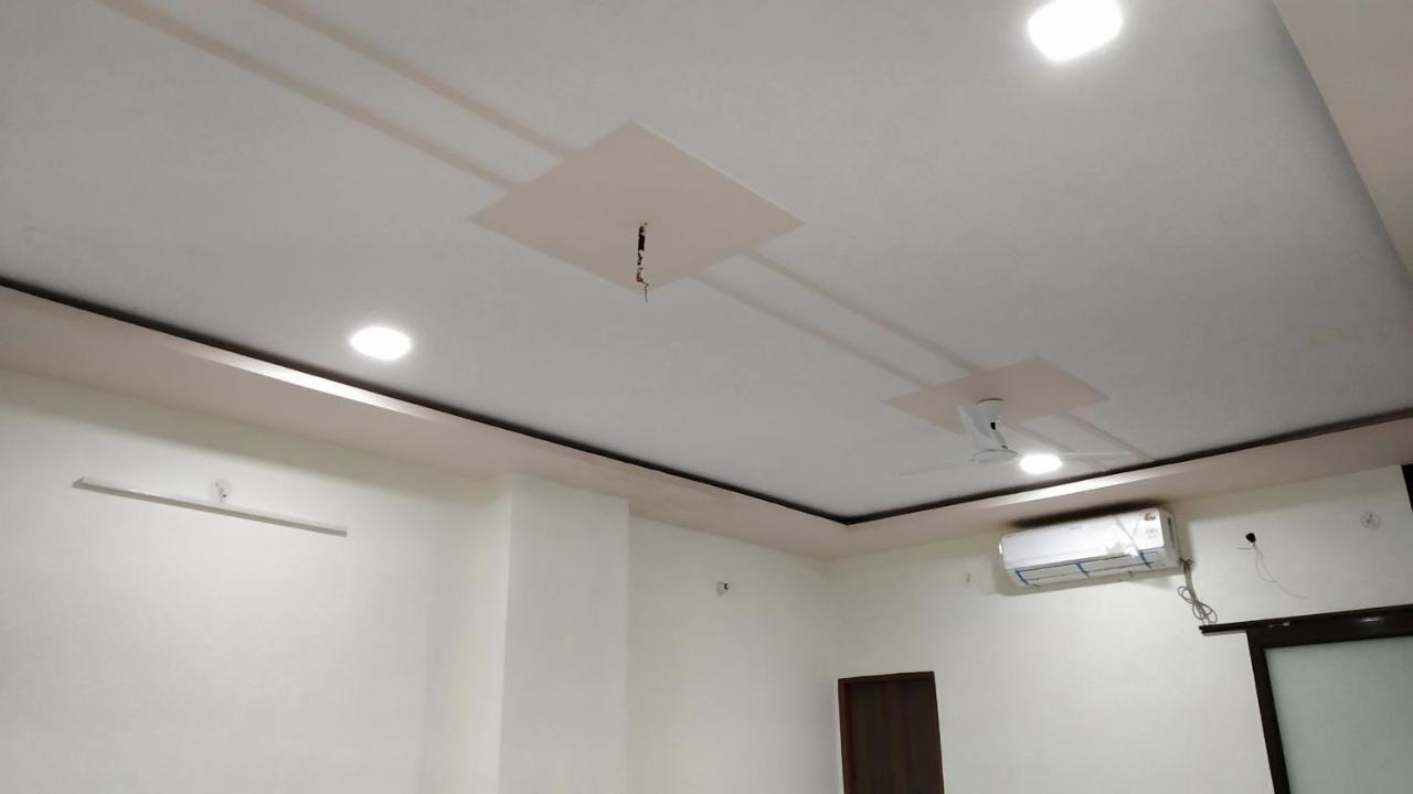 Rajlakshmi Guest House Матхура Екстер'єр фото